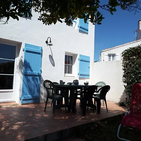 Maison 8 Pers, Proche Et Commerces, - Fr-1-823-84 Holiday home