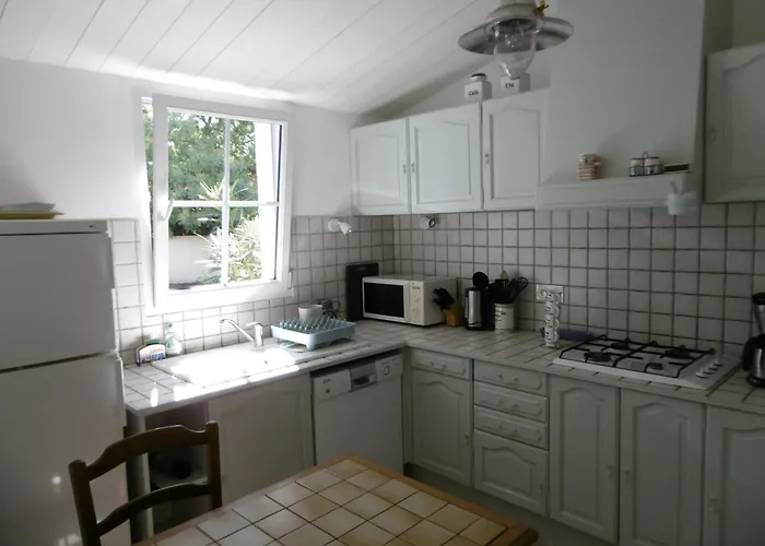 Holiday home Maison 8 Pers, Proche Et Commerces, - Fr-1-823-84