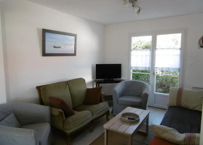 Holiday home Maison 8 Pers, Proche Et Commerces, - Fr-1-823-84 *